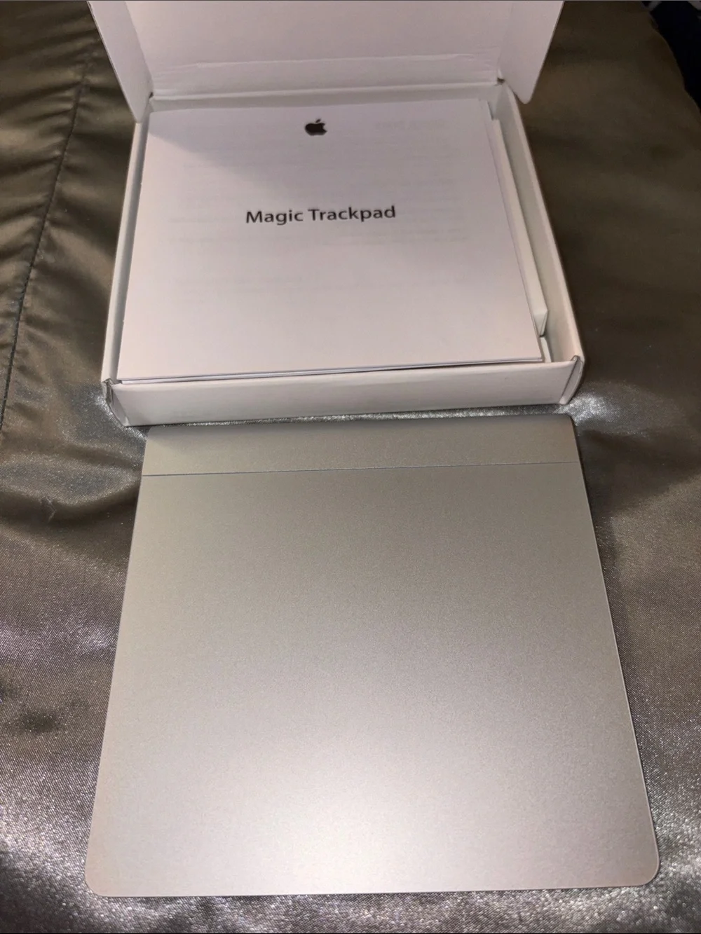 Apple Magic Trackpad - Silver/White Wireless Touchpad A1339 1st generation